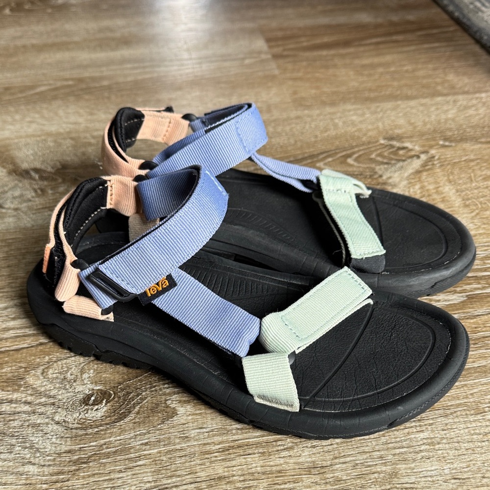 Teva Women’s Hurricane Color-block Sandals